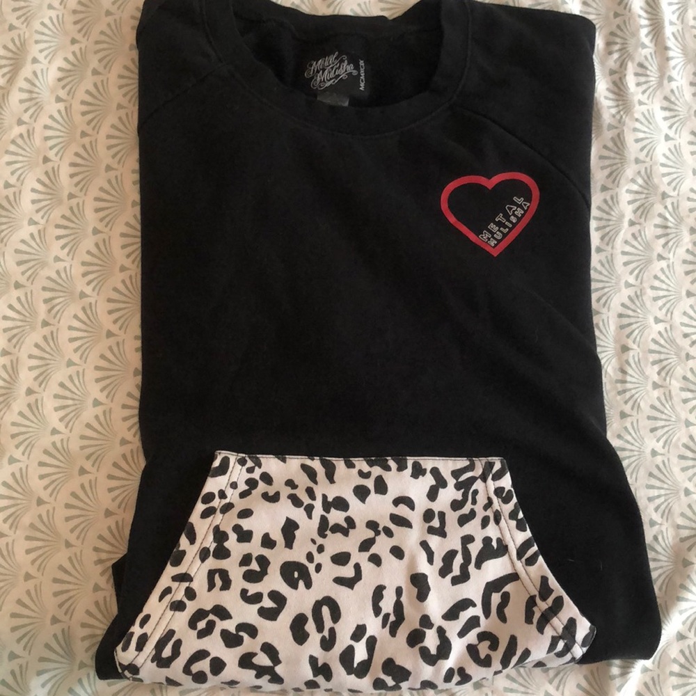 Metal Mulisha kangaroo pocket crew sweatshirt